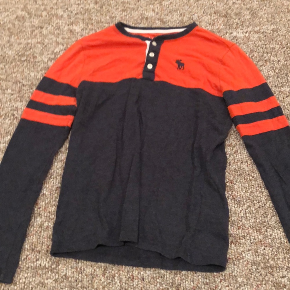 boys abercrombie size 12 long sleeve tee
